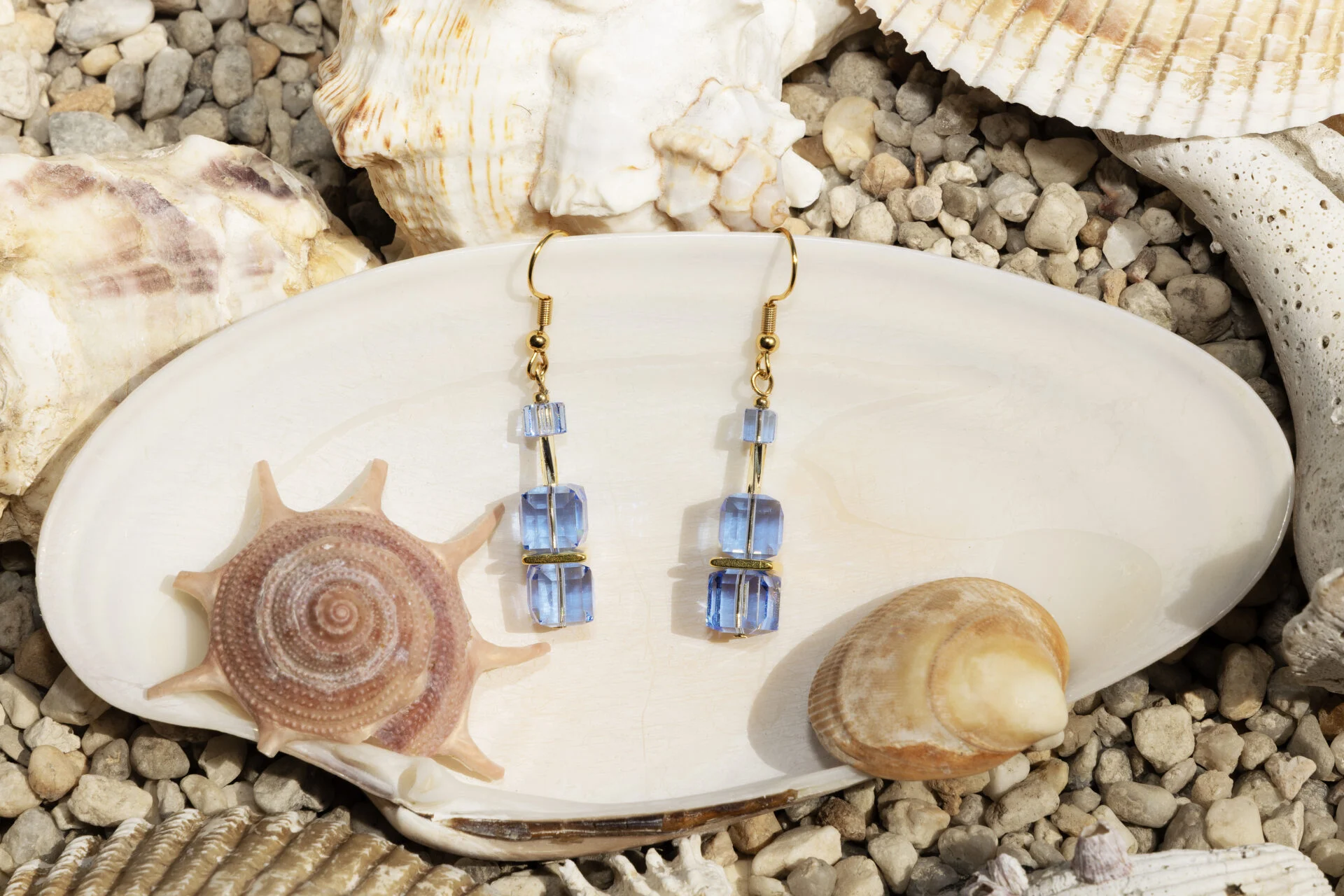Boucles d’oreilles Éclats de Cristal Bleu Ciel